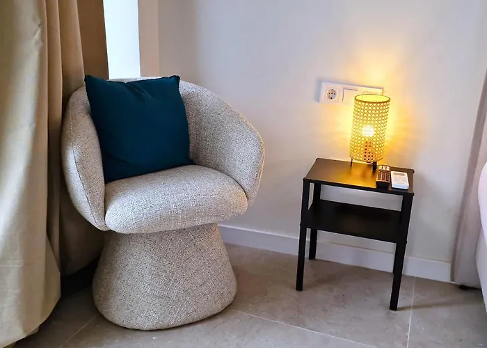 Loft Valencia Ptz - Between Arts Roig Arena & Ruzafa Street Suites - Private Entry * Valencia