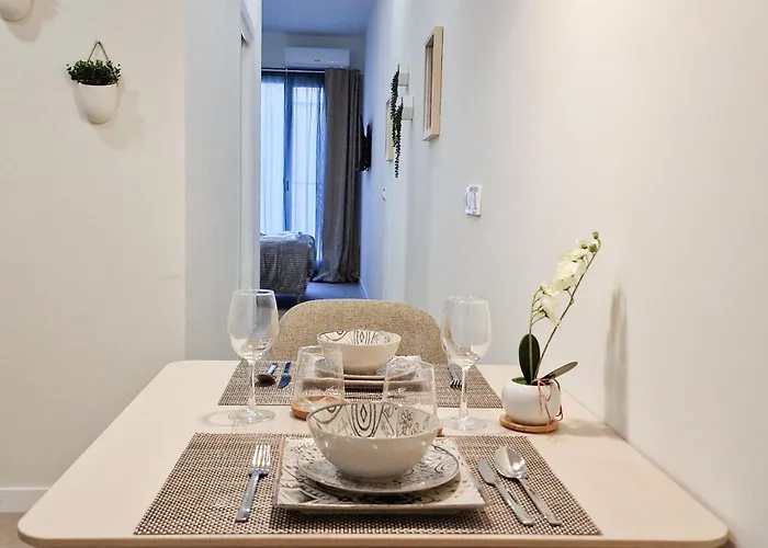 Loft Valencia Ptz - Between Arts Roig Arena & Ruzafa Street Suites - Private Entry * Valencia