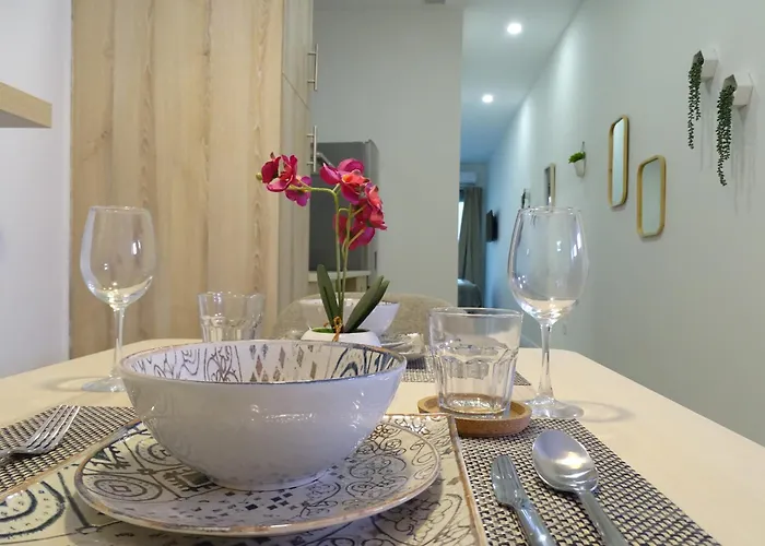 Loft Valencia Ptz - Between Arts Roig Arena & Ruzafa Street Suites - Private Entry * Valencia